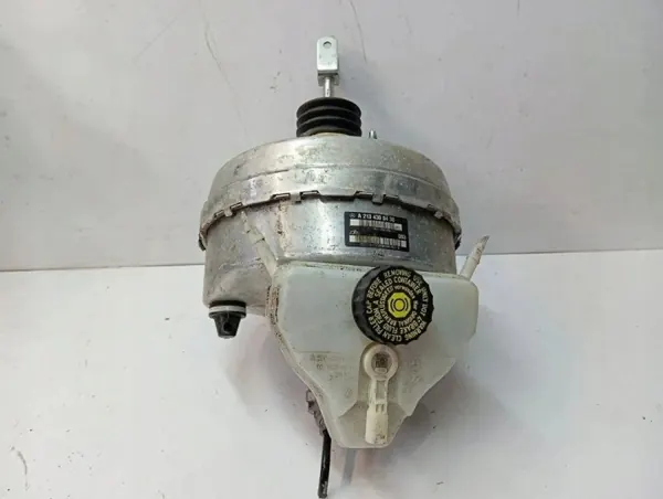 Mercedes W205 Coupé remservopomp OEM A2134300430 image 2