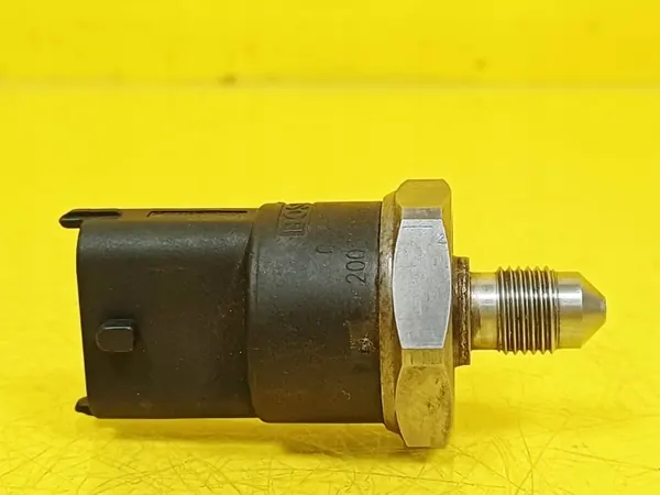 Brandstofdruksensor OEM DRC101222 voor Mazda CX-7 2.3 Turbo image 4