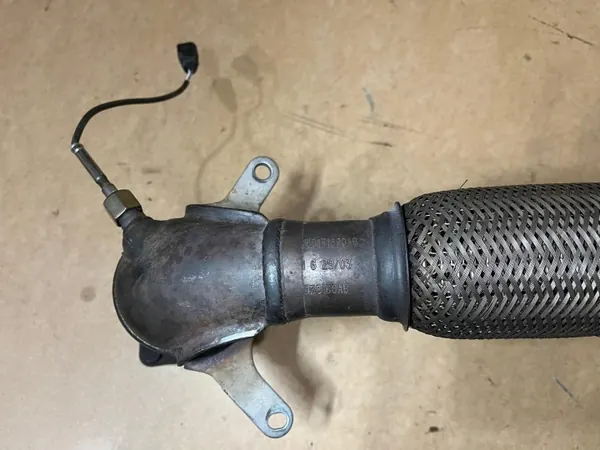 Pot catalytique VW 1K0131690AB Tuyau d'échappement image 6