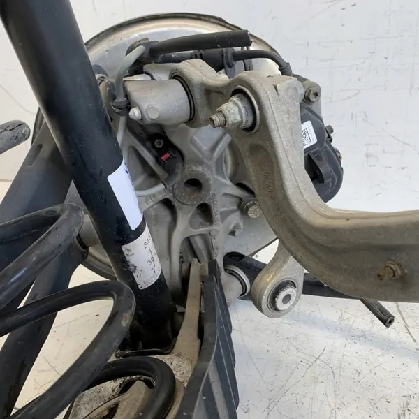 Snodo Posteriore Sinistro Audi A4 B9 A5 8W 2016 image 6