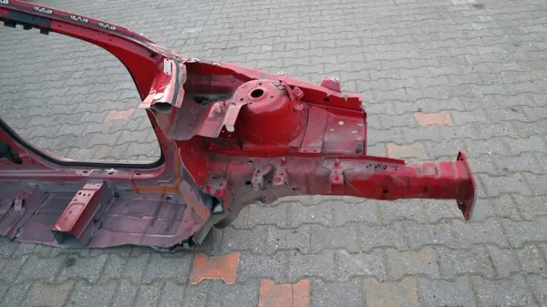 Aile avant gauche Volvo V40 II OEM 666ACM666 image 4