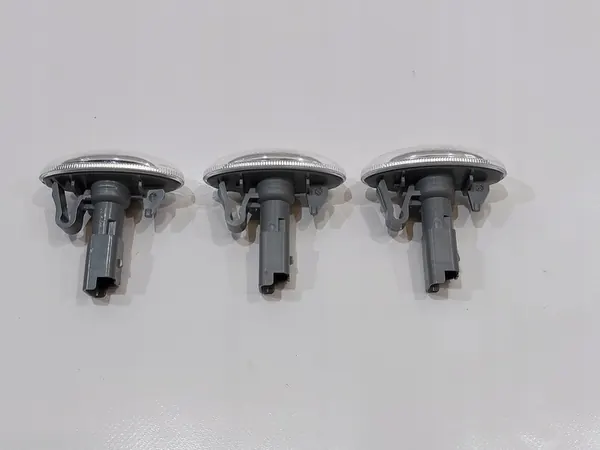 Indicador de para-lama Toyota Aygo Proace City Verso 81730-0H010 image 3