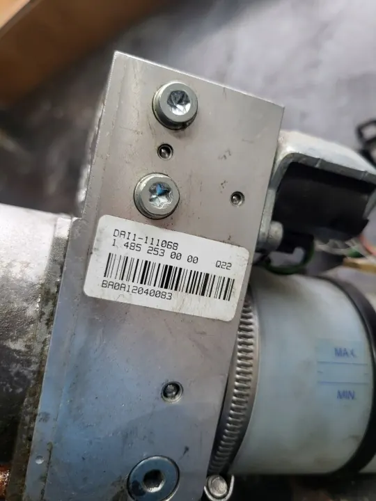 Audi A5 8T kattoaukon pumppu OEM DAI1111068 image 4