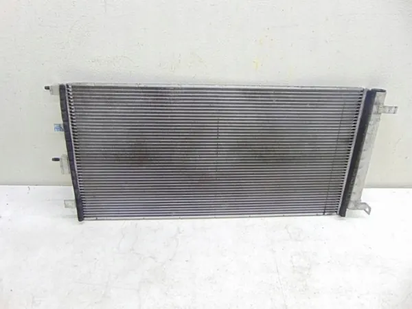 Radiateur d'eau avant OEM 97606AT000 pour Kia Niro image 7
