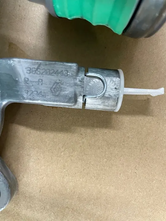 Kytkinvapautin Renault Opel Nissan - 306202443R image 9