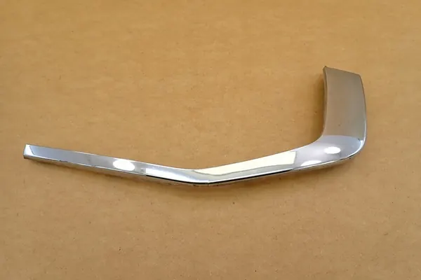 Mitsubishi Space Star III Etupuskuri Trim Oikea Kromi image 2