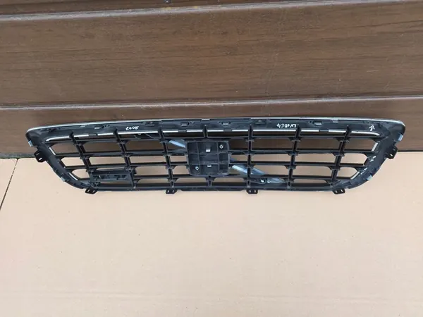 Volvo S40 II V50 R-Design Grille image 9