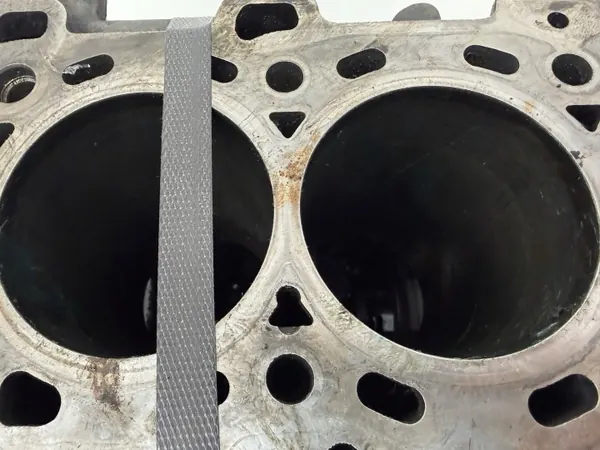 Bloque motor M9R782 usado para Renault Trafic 2.0 DCI image 4