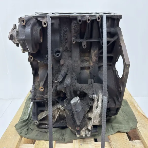 Bloque motor M9R782 usado para Renault Trafic 2.0 DCI image 6