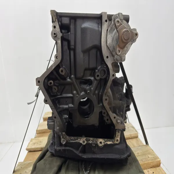 Bloque motor M9R782 usado para Renault Trafic 2.0 DCI image 8