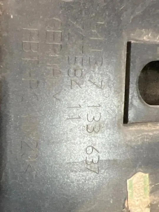 BMW 7-serien bagageluckstrim OEM 7133637 Begagnad image 3