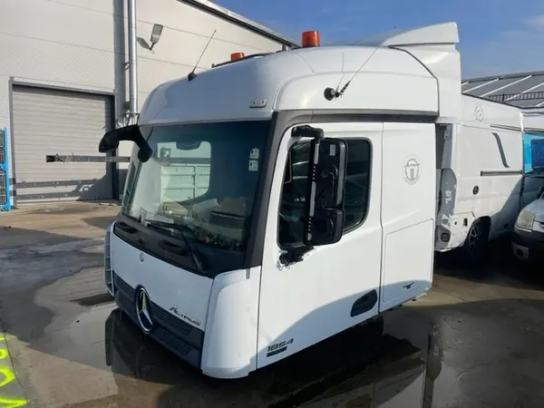 Cabina Completa OEM KABINA KOMPLETNA MERCEDES ACTROS MP4 image 10
