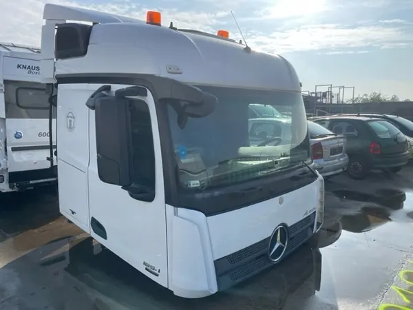 Cabina Completa OEM KABINA KOMPLETNA MERCEDES ACTROS MP4 image 9