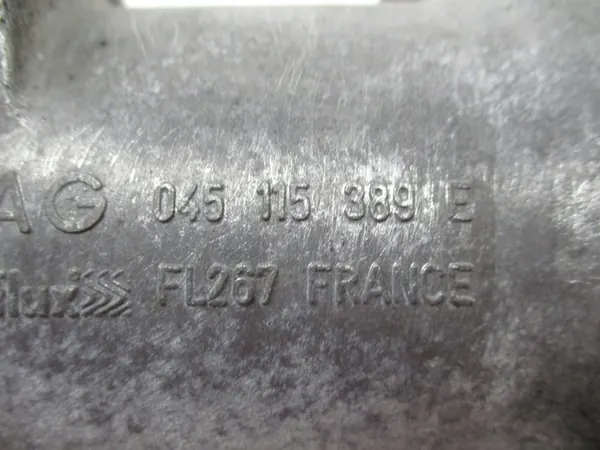 Oljefilterhus Touran Golf 03-08 image 5