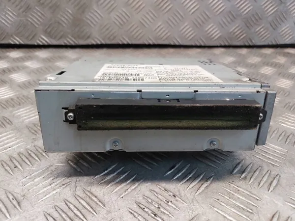 Volvo C30 V50 C70 Dynamo OEM 30732851AA image 2