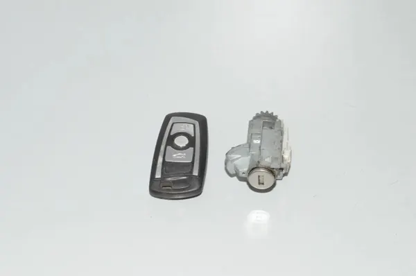 Clé BMW OEM 66125A57FB8 pour Série 4 Coupé 2014 image 2