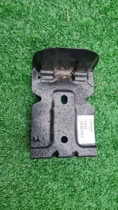 Suporte de subchassi Volvo XC90 II OEM 31402962 image 2