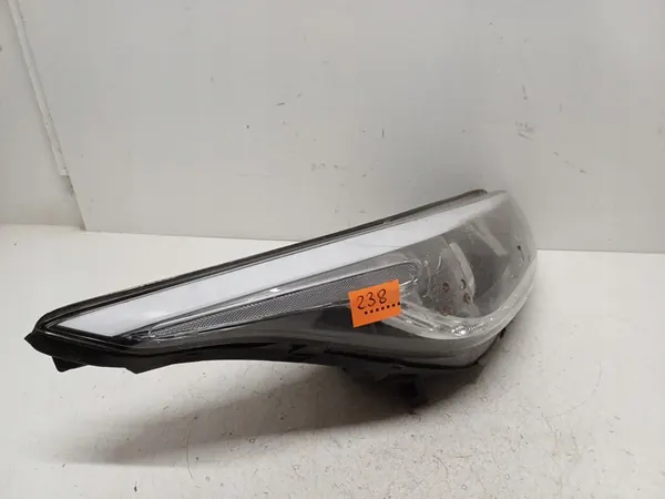 KIA CEED II 2012-2016 Faro Derecho - LED - 92102-A2XXX image 3