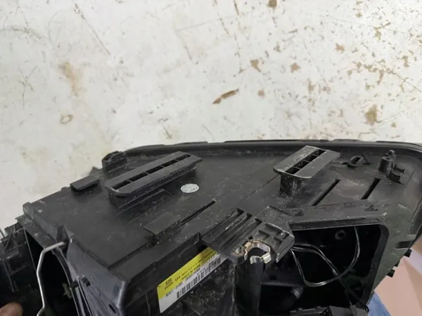 Faros delanteros derecho AUDI Q5 8R 08-12 OEM image 9