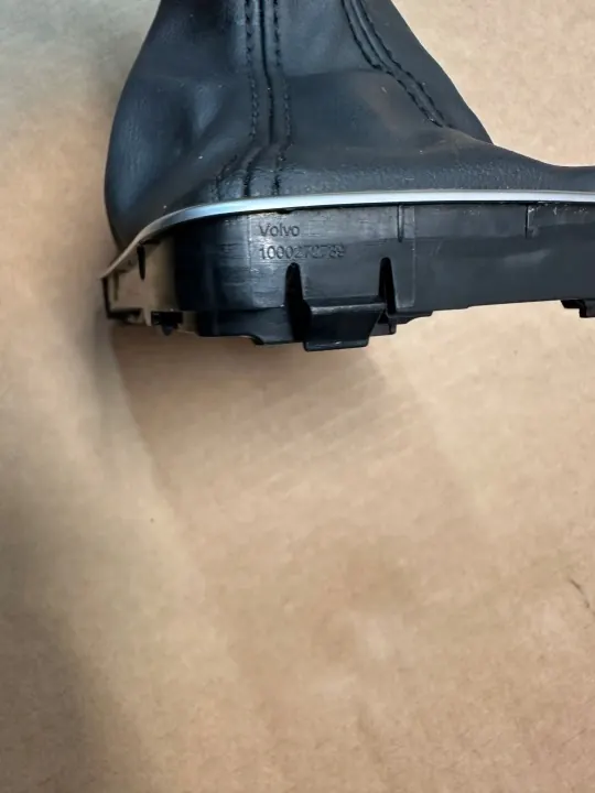 Pommeau de levier OEM 1000272739 pour Volvo V40 II image 4
