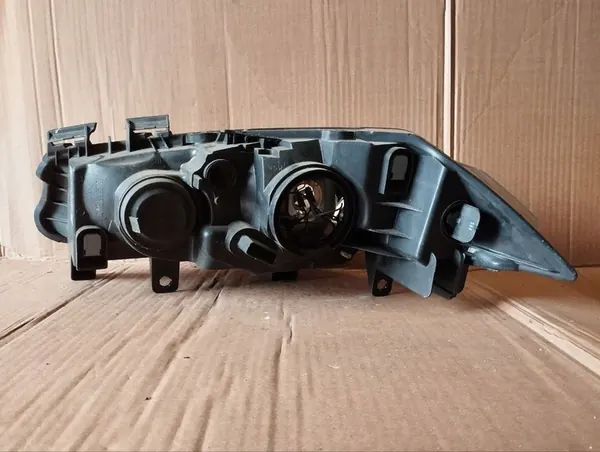 Farol Dianteiro Direito Renault Megane II image 2