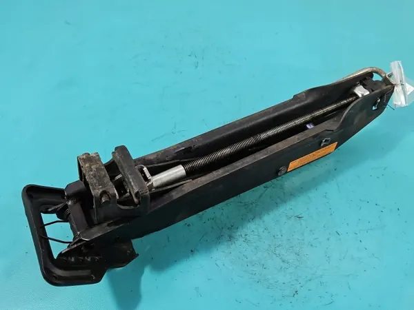 Begagnad trapezformad domkraft OEM 7L0011031H Audi Q7 image 2
