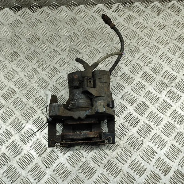 Audi RS3 2018 Oikea Takajarrusatula image 6