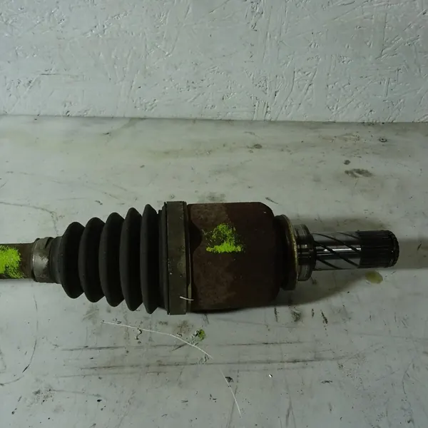 RENAULT CLIO III 1.5DCI Vänster Halvaxel 8201055669 image 2