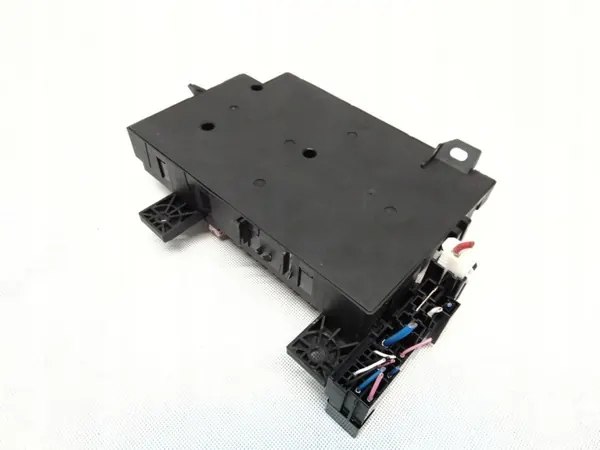 BSI-module Zekeringkast 2.4 PHEV Mitsubishi Outlander image 4