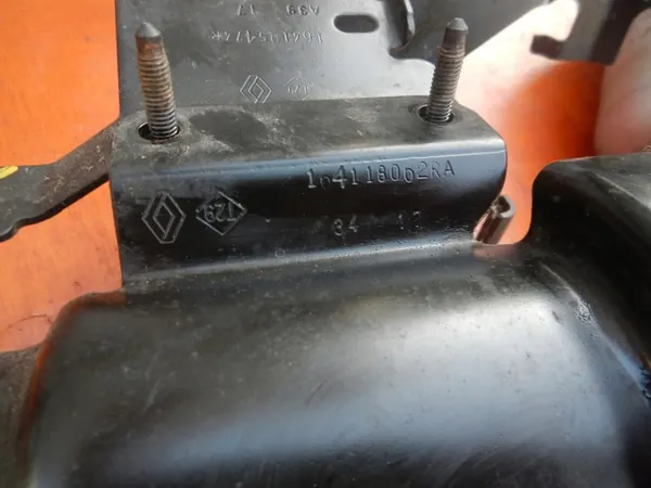 Bränslefilterhus OEM 164118062R Renault image 9