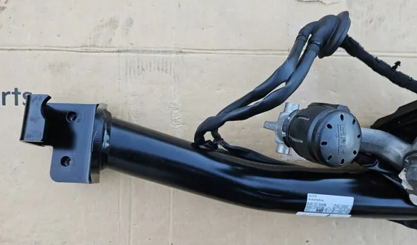 Mercedes GLC W253 hinauskoukku OEM A2535404922 image 7