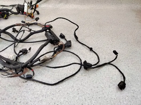 Faisceau de câblage moteur OEM A2305408509 Mercedes SL R230 image 5