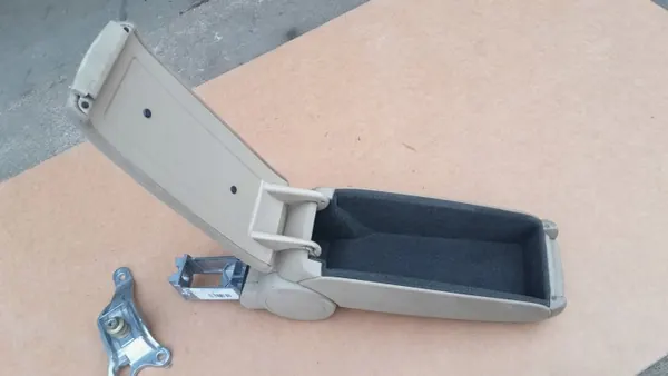 Accoudoir Audi A6 C5 OEM - Tissu Twist Clair image 10