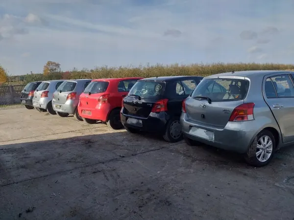 Subchasis delantero Toyota Yaris II OEM YARIS II SANKI PRZÓD image 5