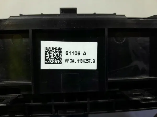 Sitzheizungsschalter Mazda OE OEM VPGALH18K257 image 7