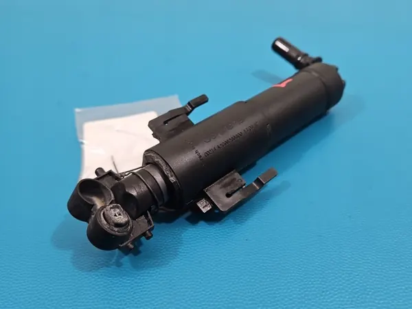 Lave-phare gauche OEM 7393509 pour BMW G30 image 2