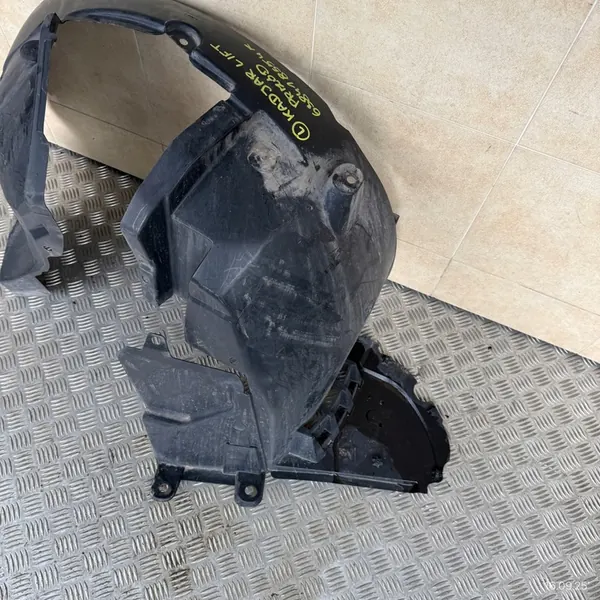 Front Left Wheel Arch Renault Kadjar 638418554R image 3