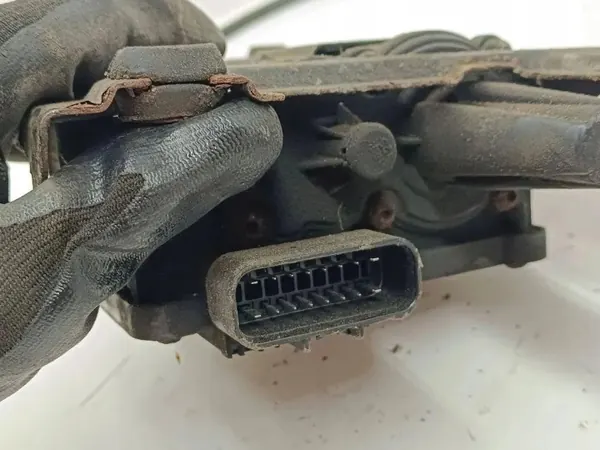 Handremmotor OEM 22792204 voor Opel Insignia A image 3