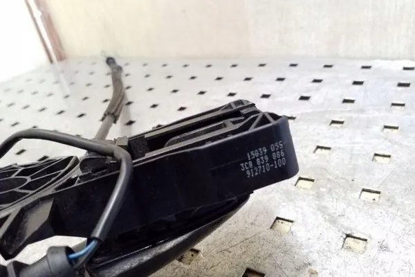 Takaoikea ovenkahva VW PASSAT CC 3C8839886 image 2