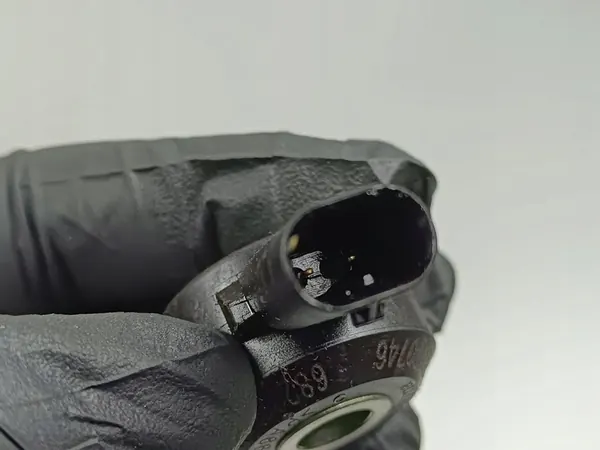 Sensor de detonação Alfa Romeo Stelvio 2021 68223050AA image 3