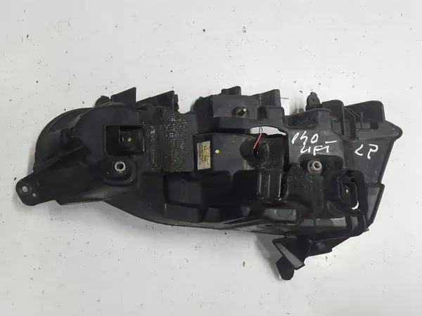 OEM 92201-3Z5 DRL Vasen Etu Hyundai i40 2015-2018 image 3