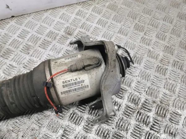 Vänster Främre Luftfjäderben Bentley Flying Spur 06 image 6