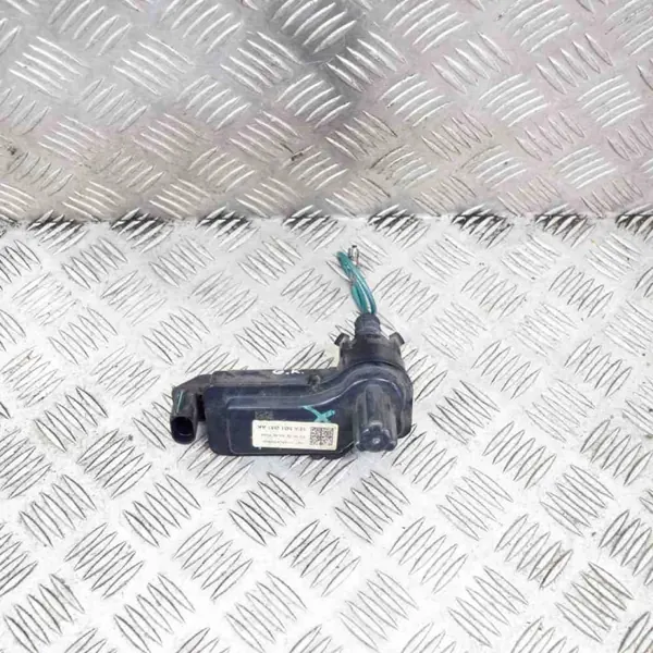 VW ID.3 Hinterer linker Handbremsmotor OEM 1EA501051AK image 2