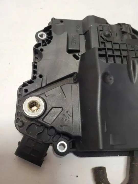 Module de Commande Mercedes C-Class W205 OEM A0002704452 image 3