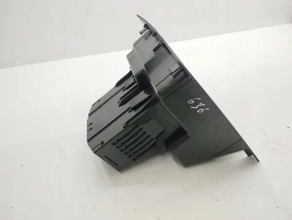 Bandeja consola central BMW X5 E53 OEM 8402948 image 5