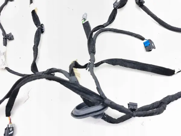 Cableado de maletero Renault Captur II OEM 240516393R image 3