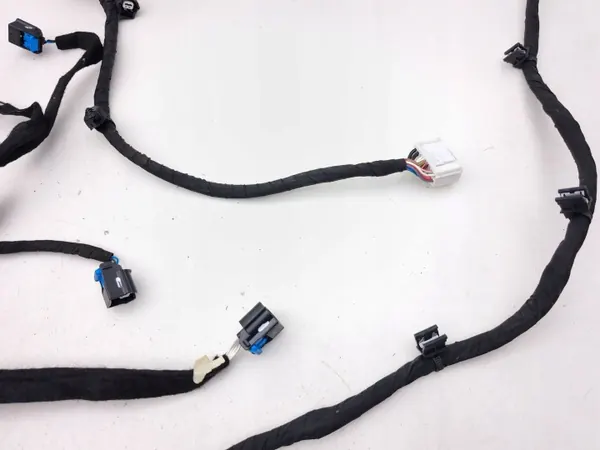 Cableado de maletero Renault Captur II OEM 240516393R image 5