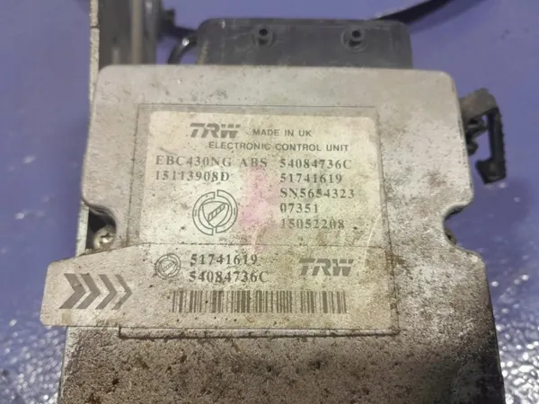 Pompe ABS OEM 51741619 pour Alfa Romeo 159 1.9 JTD image 5