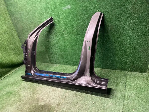 Audi A3 8Y5 Sedan Tampa de Soleira Esquerda OEM 8Y5809839 image 3