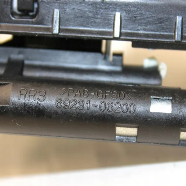 Toyota Camry VIII achter rechter binnenhandgreep OEM 6923106200 image 5